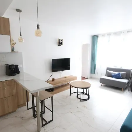 Charming 1-bedroom Near Champ-de-mars * Paris